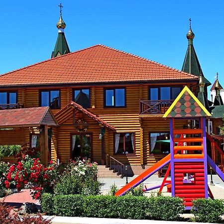 Комплекс Відпочинку Пампушка & Подушка Hotel Burlach'ya Balka Екстериор снимка