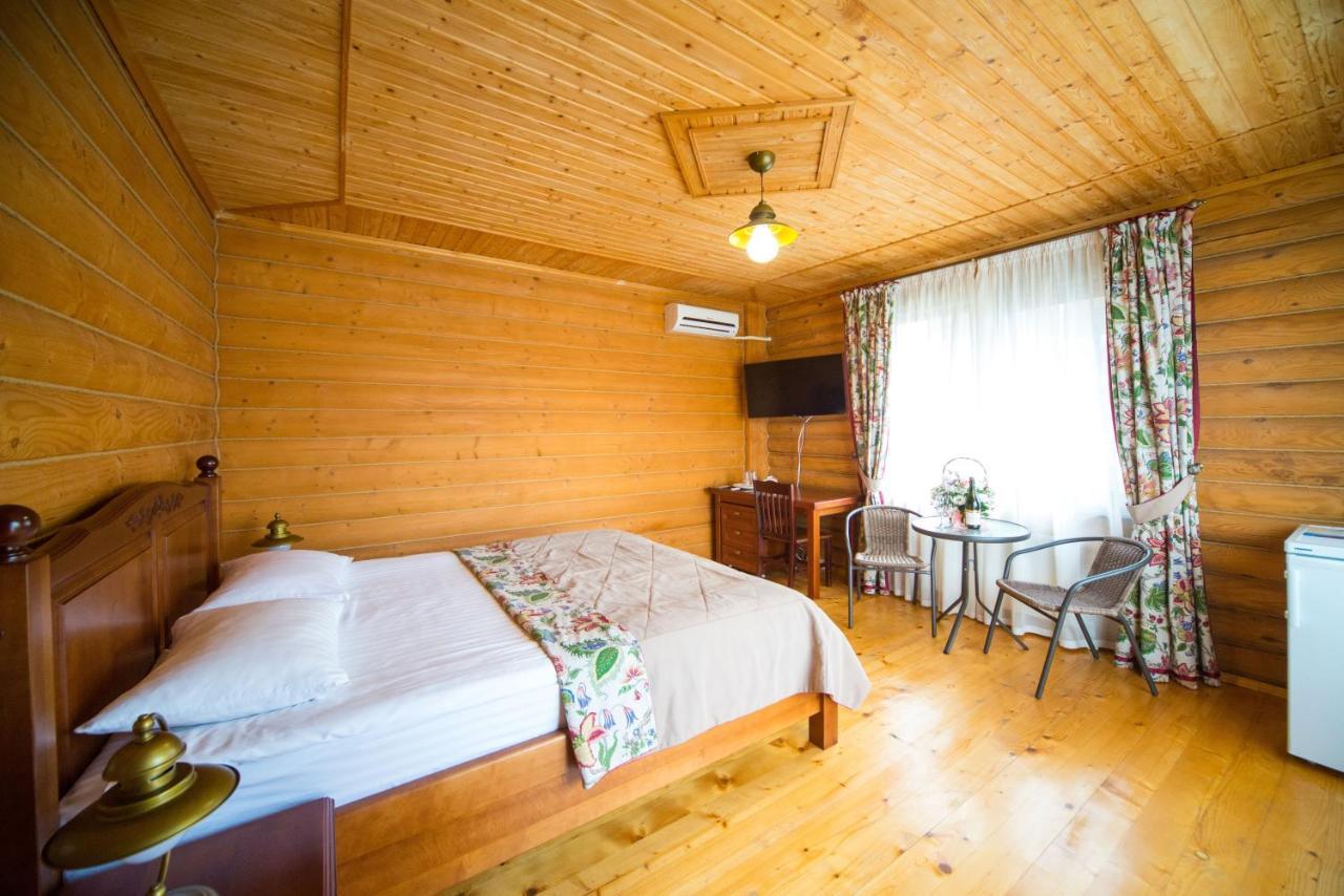 Комплекс Відпочинку Пампушка & Подушка Hotel Burlach'ya Balka Екстериор снимка