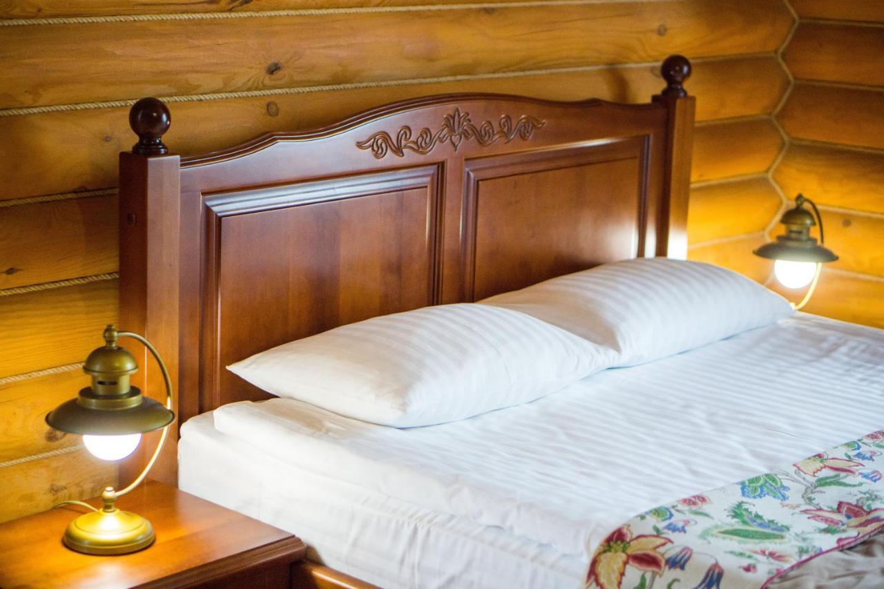 Комплекс Відпочинку Пампушка & Подушка Hotel Burlach'ya Balka Екстериор снимка
