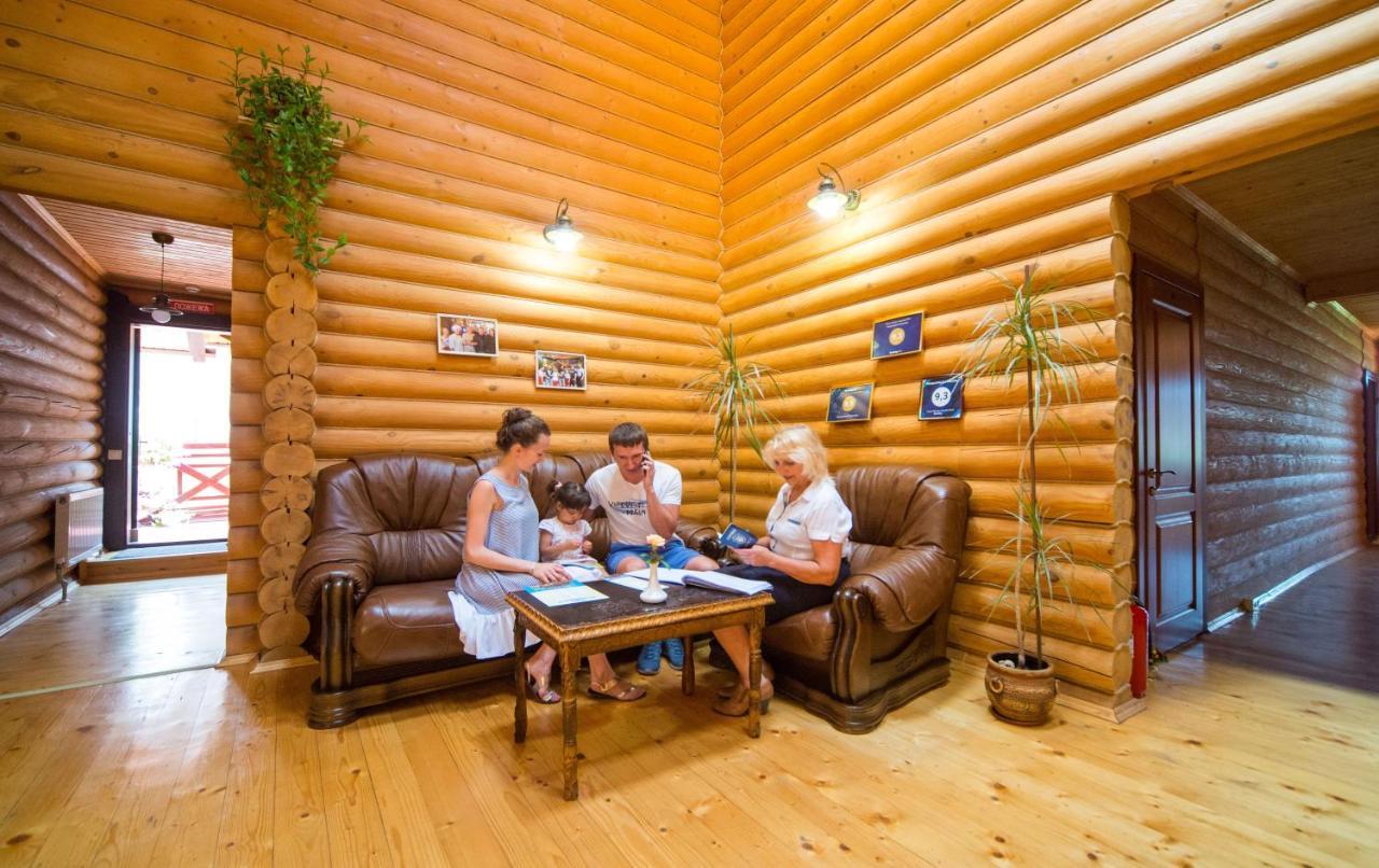Комплекс Відпочинку Пампушка & Подушка Hotel Burlach'ya Balka Екстериор снимка
